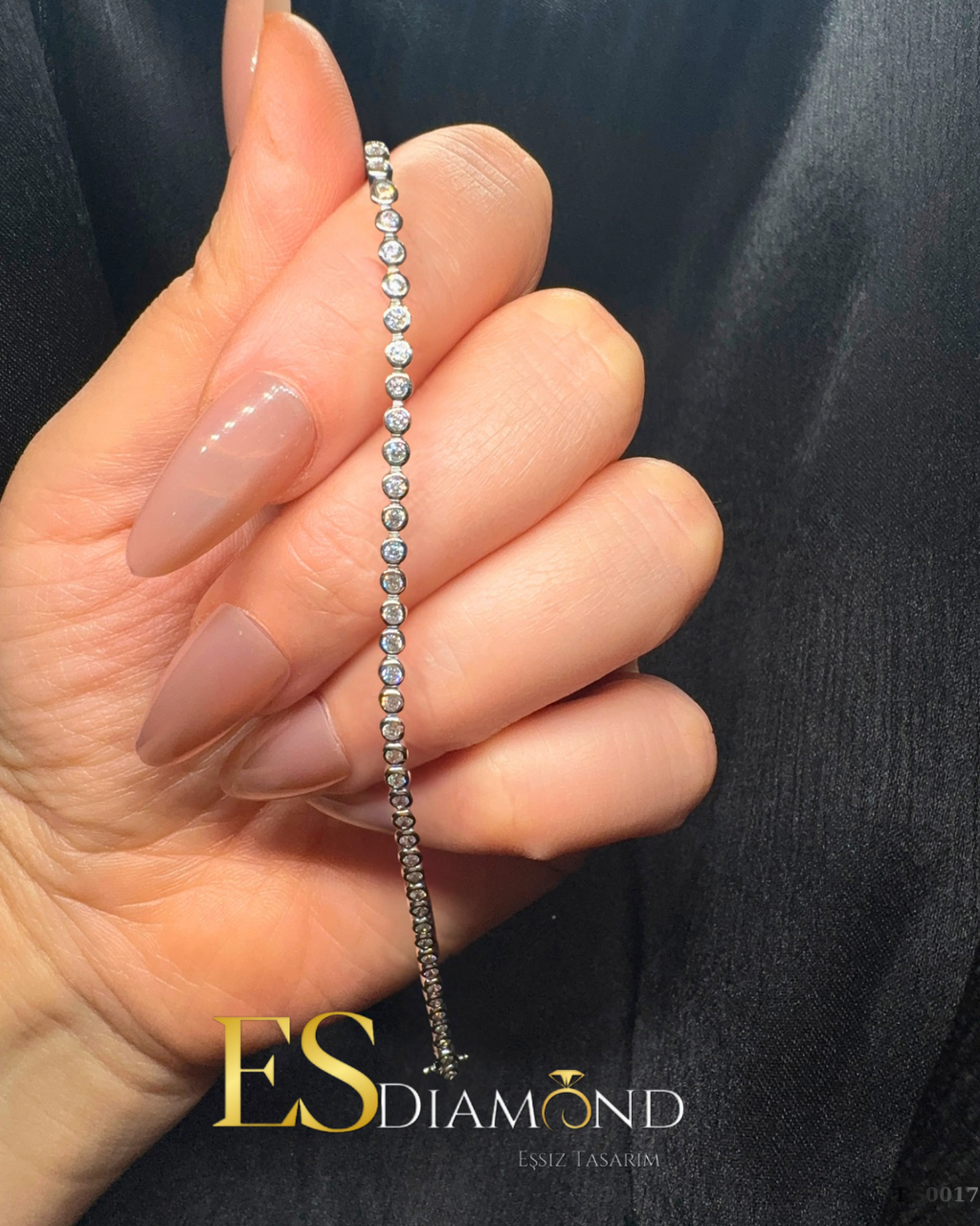 PIRLANTA KASA GÜMÜŞ SUYOLU BİLEKLİK