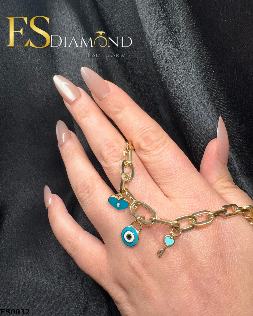 ALTIN MONTÜR CHARMLI BİLEKLİK