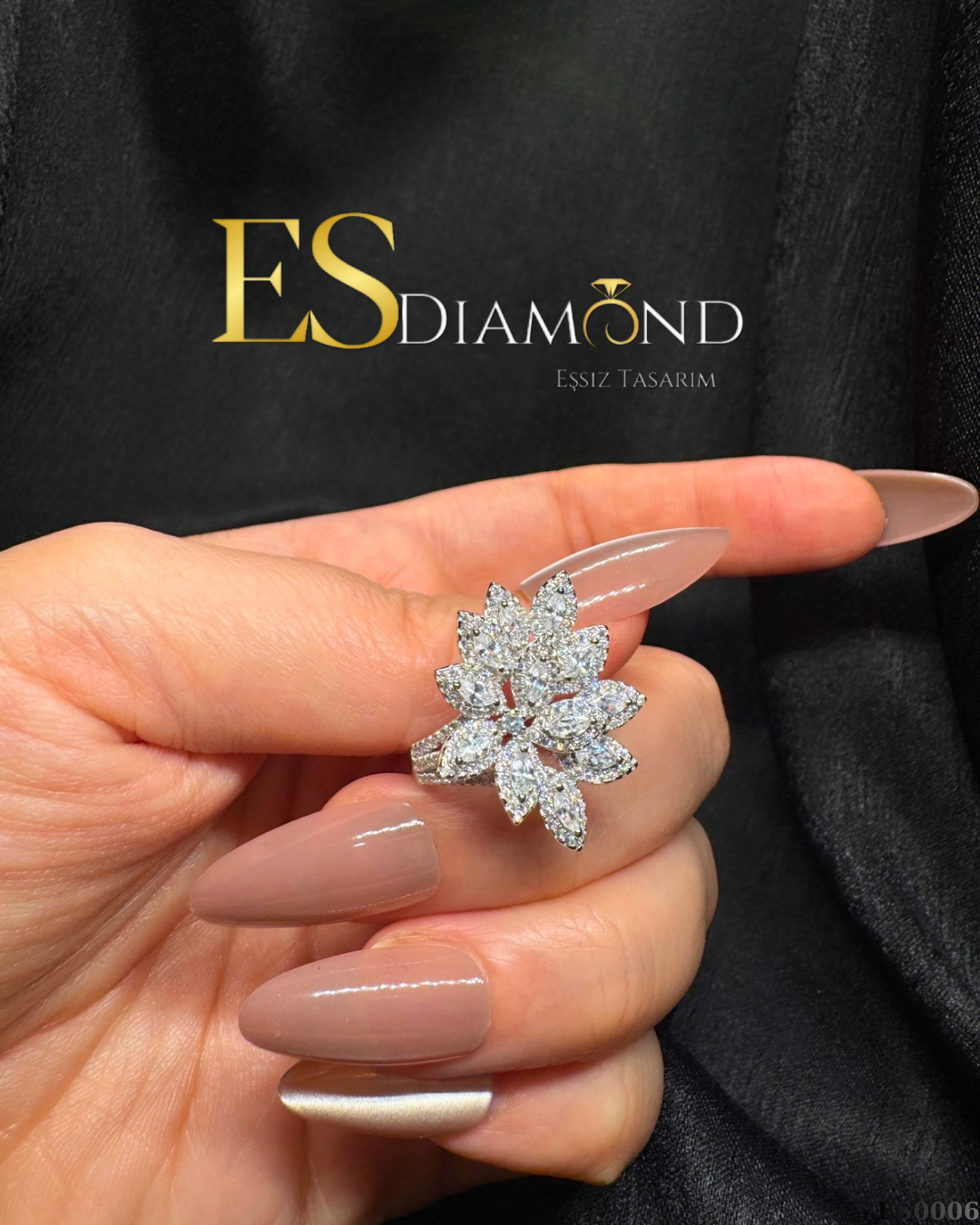 DİAMOND EFFECTİVE ÇİÇEK GÜMÜŞ YÜZÜK