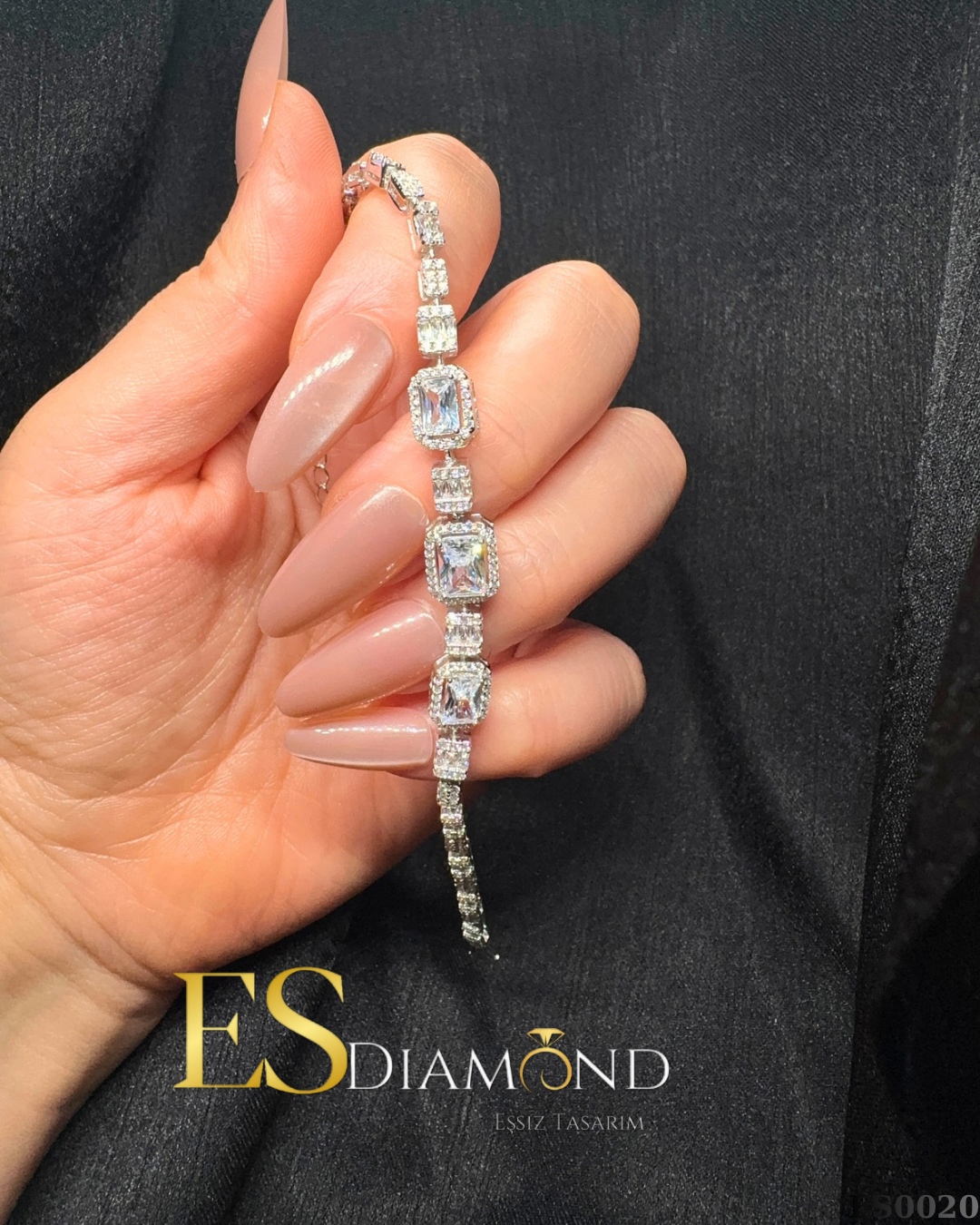 BAGET DİAMOND EFFECTİVE TASARIM BİLEKLİK