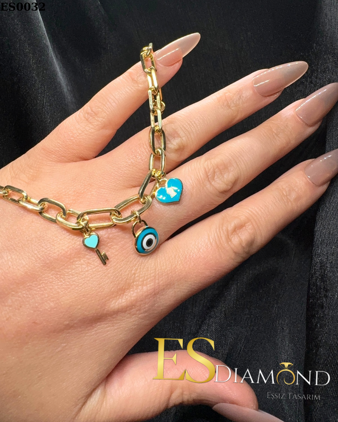 ALTIN MONTÜR CHARMLI BİLEKLİK