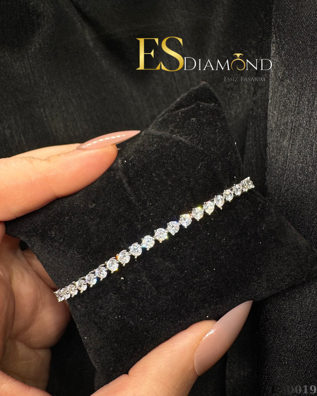 DIAMOND EFFECTİVE PIRLANTA KASA GÜMÜŞ SUYOLU BİLEKLİK