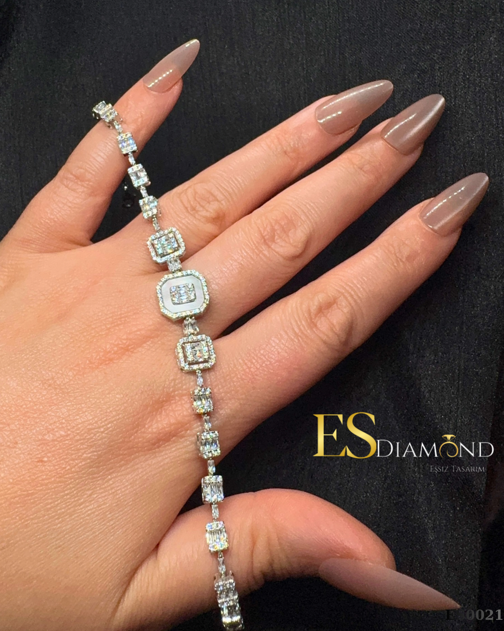 SEDEFLI PIRLANTA KASA BAGET GÜMÜŞ BİLEKLİK