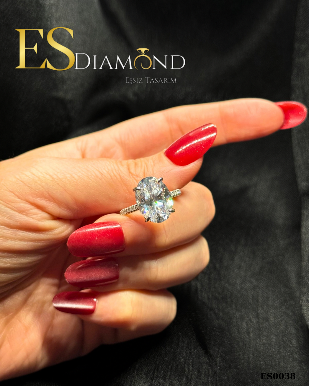 OVAL PIRLANTA ETKİLİ GÜMÜŞ YÜZÜK