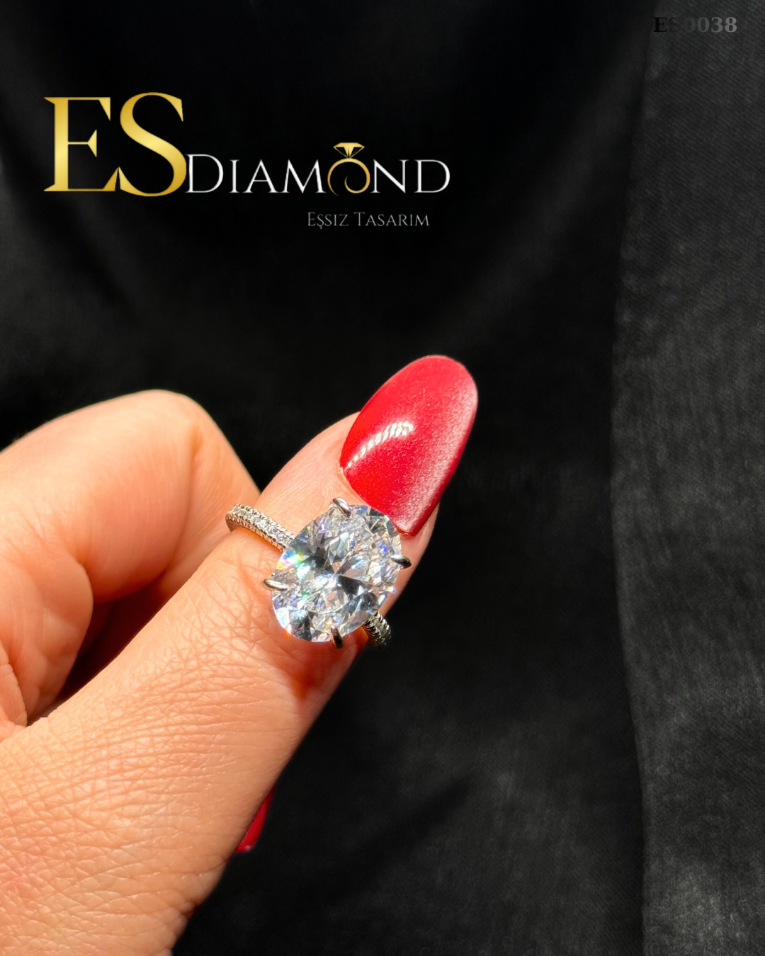 OVAL PIRLANTA ETKİLİ GÜMÜŞ YÜZÜK